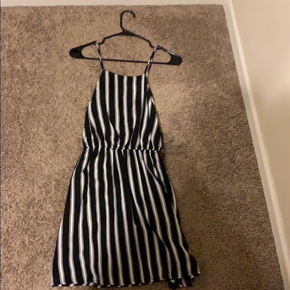 Dress - Picture 1 of 4